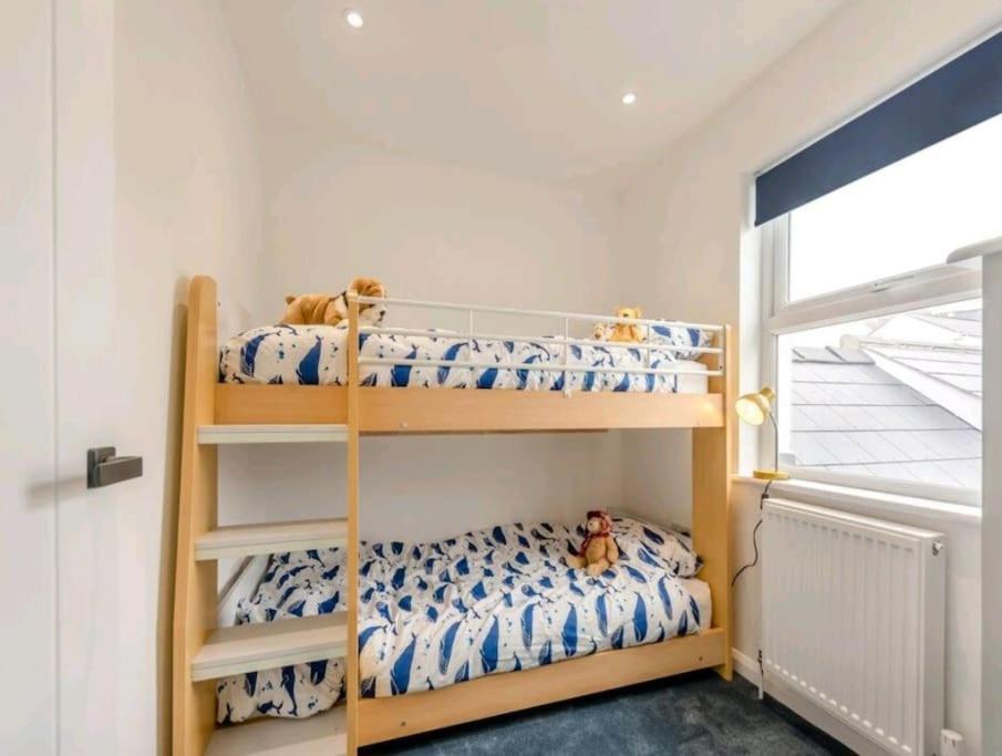 Sea View Luxury 5 Star Cottage Near Milford Marina Милфорд-Хейвен Экстерьер фото