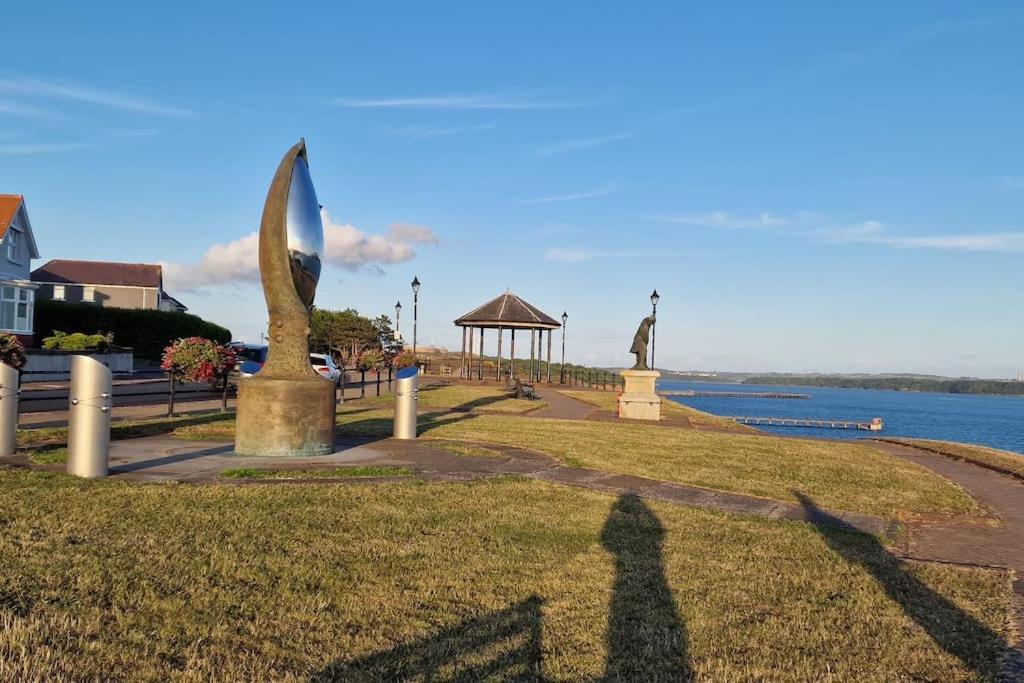 Sea View Luxury 5 Star Cottage Near Milford Marina Милфорд-Хейвен Экстерьер фото